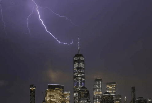 menjelaskan penangkal penyalur petir dan penyalur petir