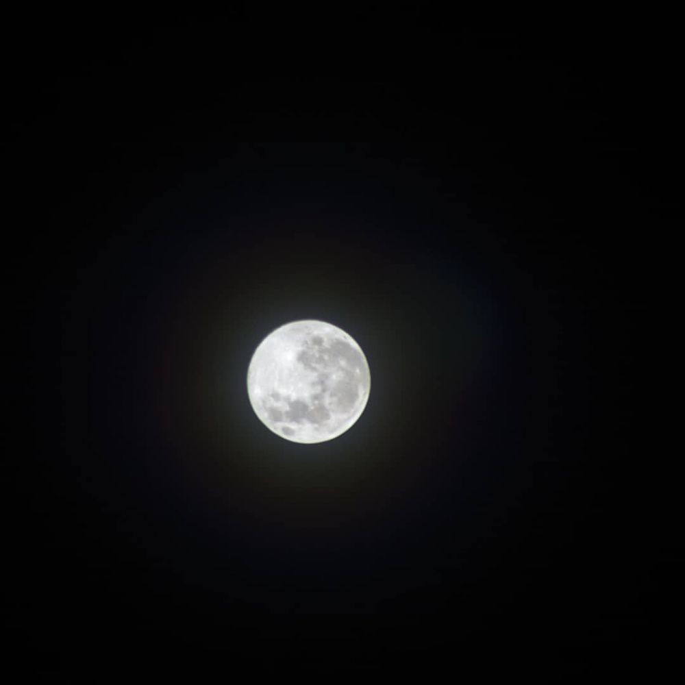 Supermoon di Langit Jombang - Jawa Timur (Foto: instagram.com/dedik_sugiarto)
