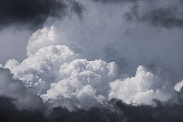 tanda awan cumulonimbus