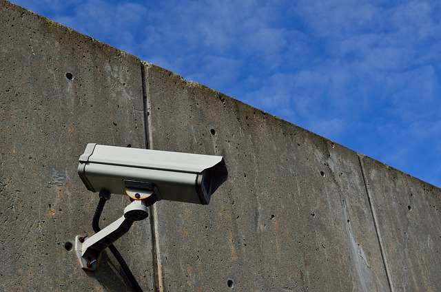 bagaimana penangkal petir melindungi sistem cctv outdoor jasa penangkal petir sempurna karya esa
