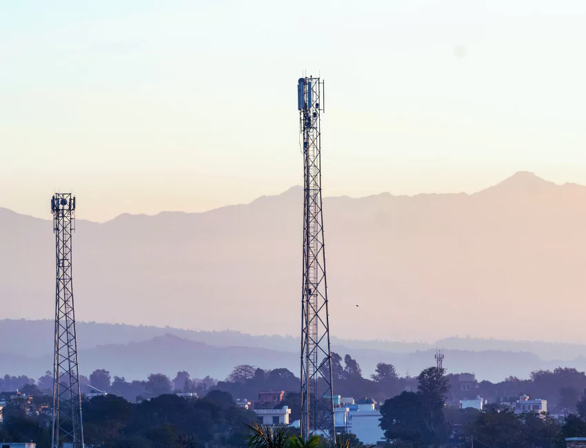 5 fakta mengejutkan bahaya elektromagnetik menara seluler artikel pt sempurna karya esa kontraktor penangkal petir dan grounding