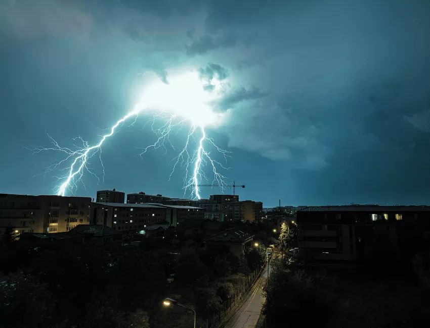 pengenalan zona proteksi petir lpz konsep kunci dalam keamanan industri artikel pt sempurna karya esa jasa penangkal petir dan grounding